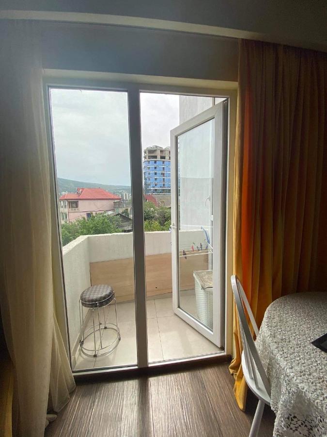 Apartament Victoria Apartment Тбилиси Екстериор снимка
