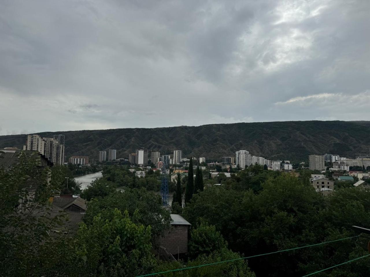 Apartament Victoria Apartment Тбилиси Екстериор снимка